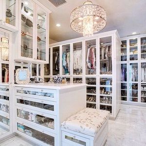 Meet your Posher, Auryana